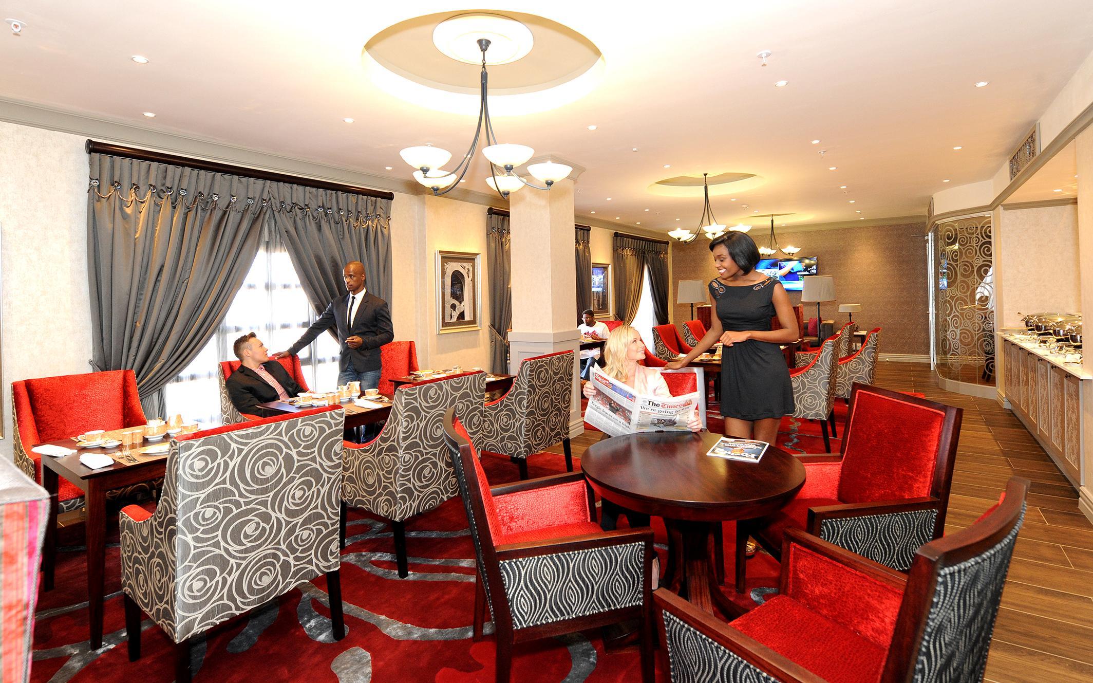 קמפטון פארק Peermont D'Oreale Grande At Emperors Palace מראה חיצוני תמונה