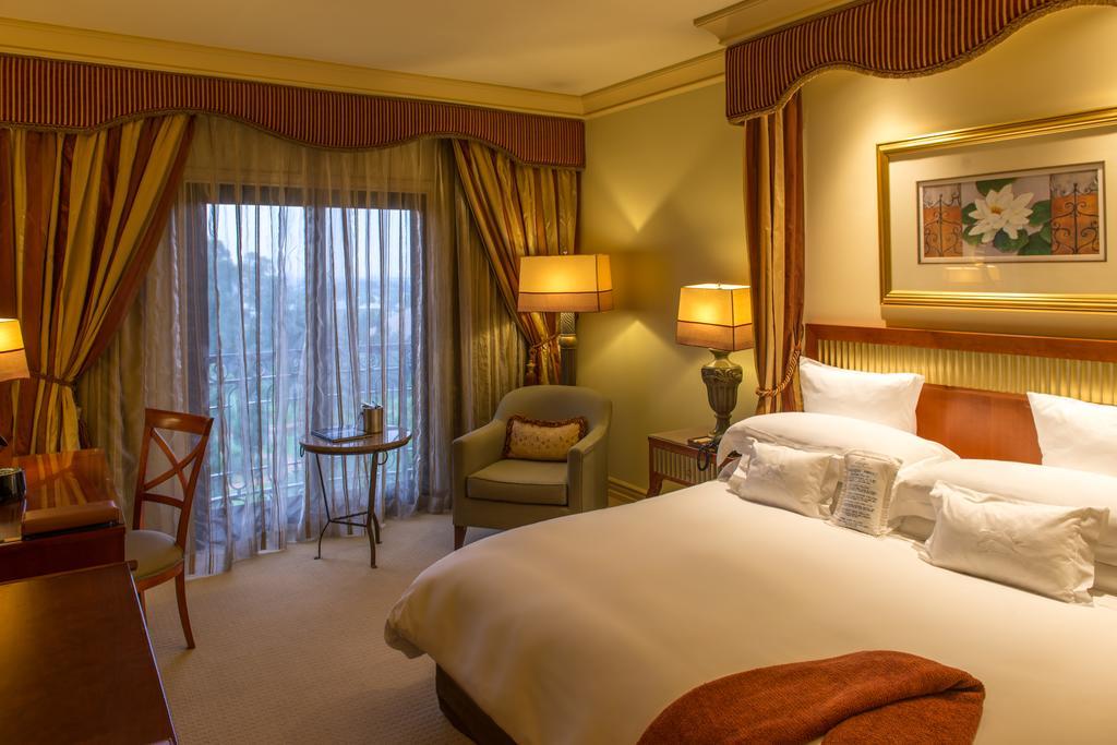 קמפטון פארק Peermont D'Oreale Grande At Emperors Palace מראה חיצוני תמונה