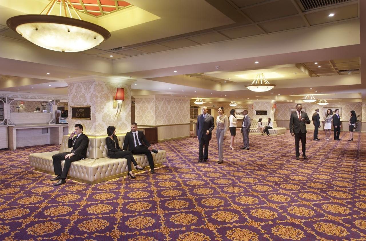 קמפטון פארק Peermont D'Oreale Grande At Emperors Palace מראה חיצוני תמונה