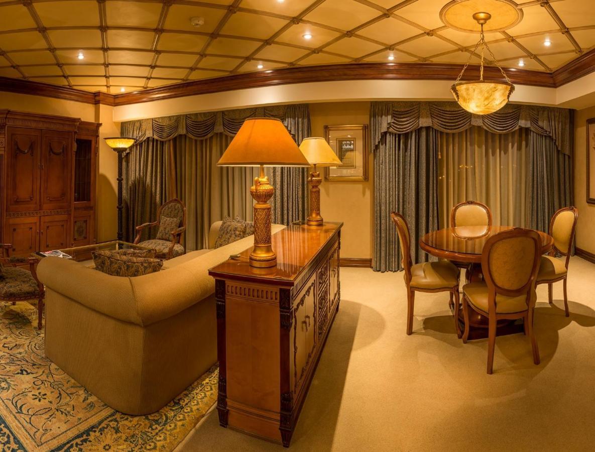 קמפטון פארק Peermont D'Oreale Grande At Emperors Palace מראה חיצוני תמונה